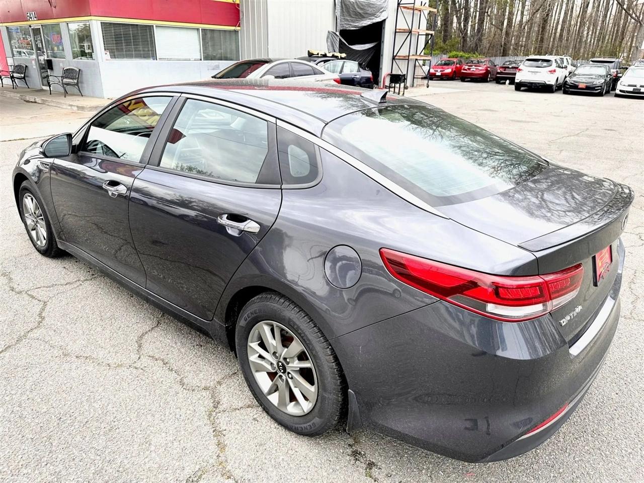 Kia Optima LX 2017
