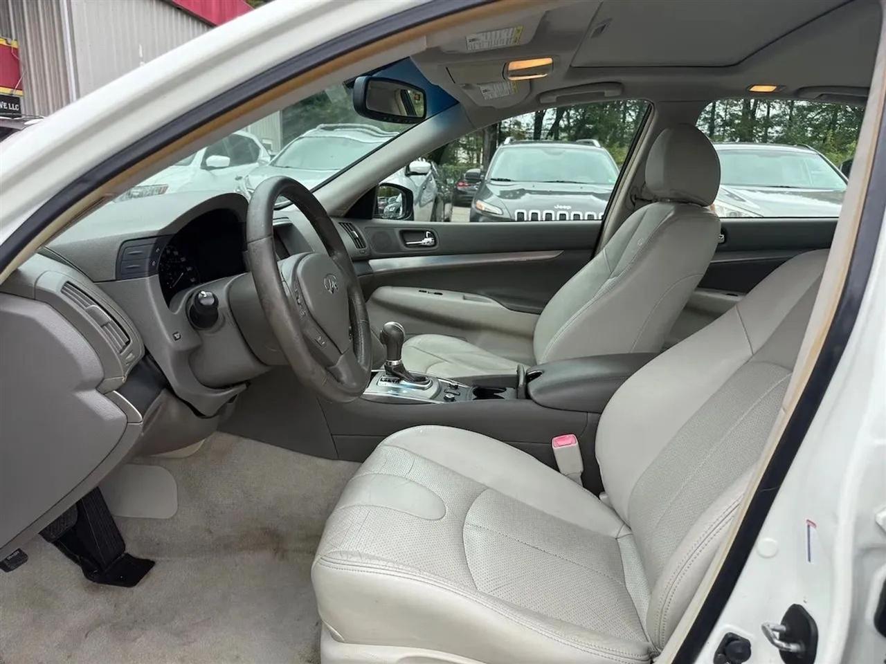 Infiniti G Sedan G25x AWD 2011