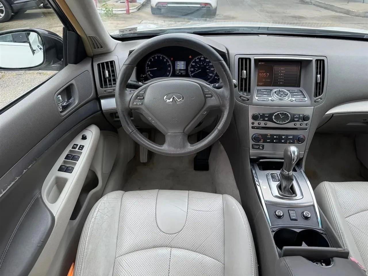 Infiniti G Sedan G25x AWD 2011