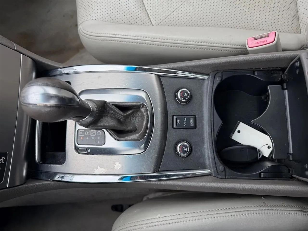 Infiniti G Sedan G25x AWD 2011