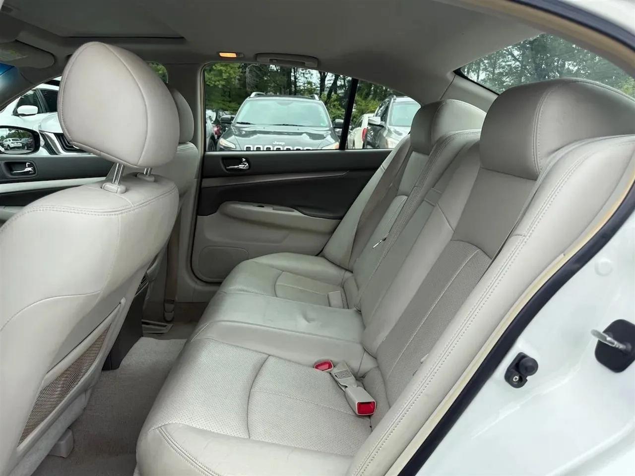 Infiniti G Sedan G25x AWD 2011