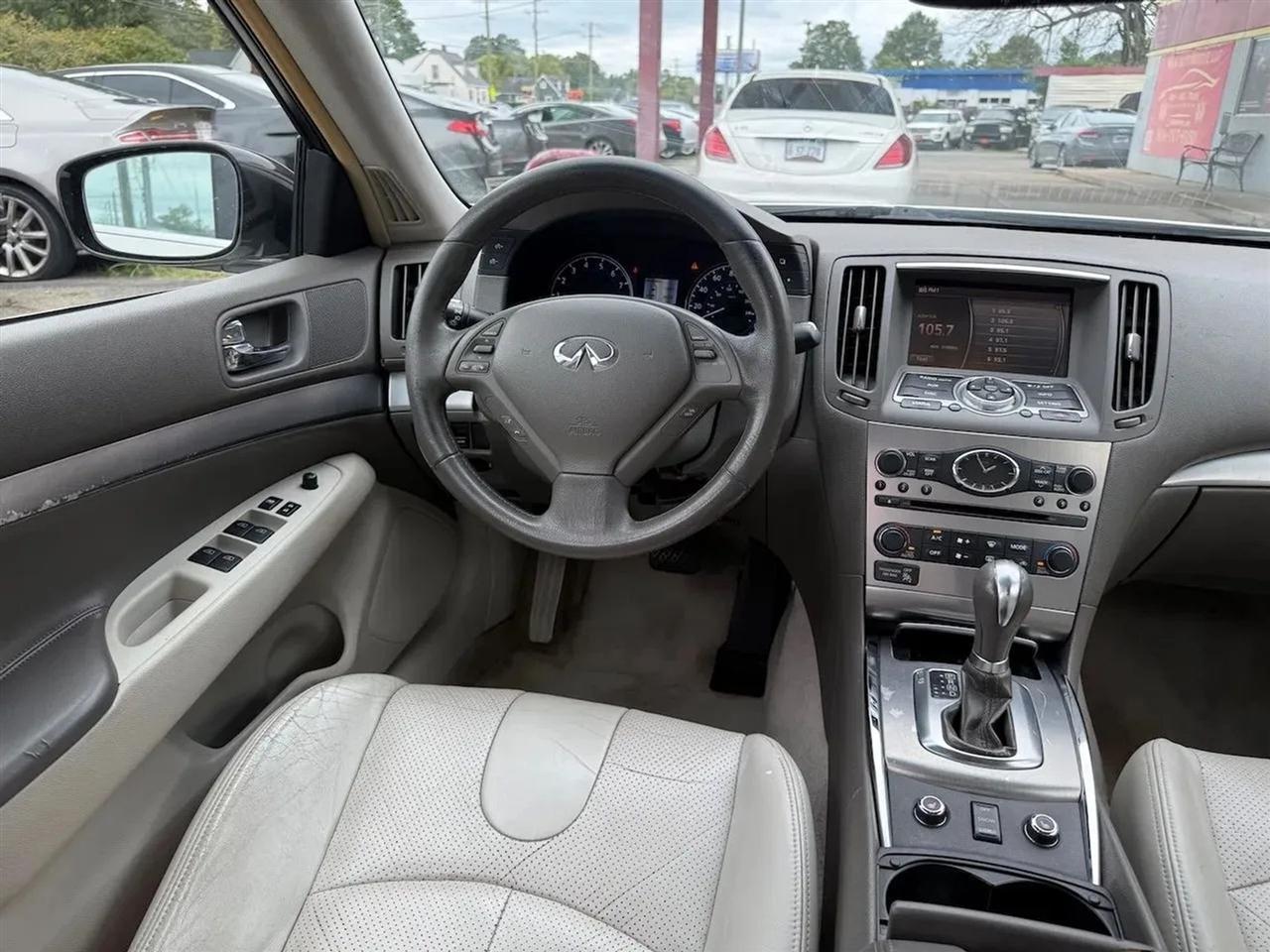 Infiniti G Sedan G25x AWD 2011