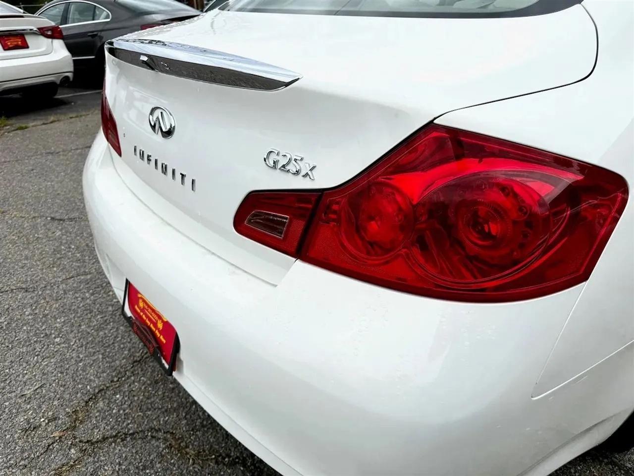 Infiniti G Sedan G25x AWD 2011
