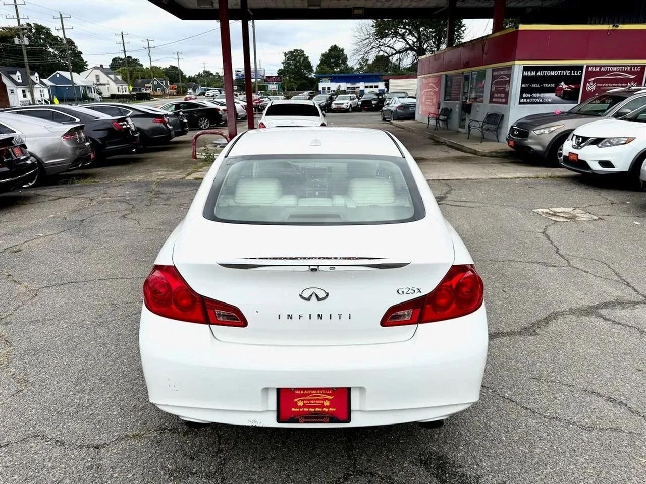 Infiniti G Sedan G25x AWD 2011