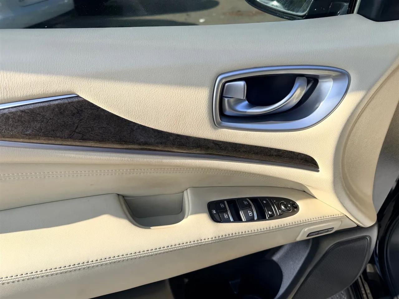 Infiniti QX60 Base AWD 2015