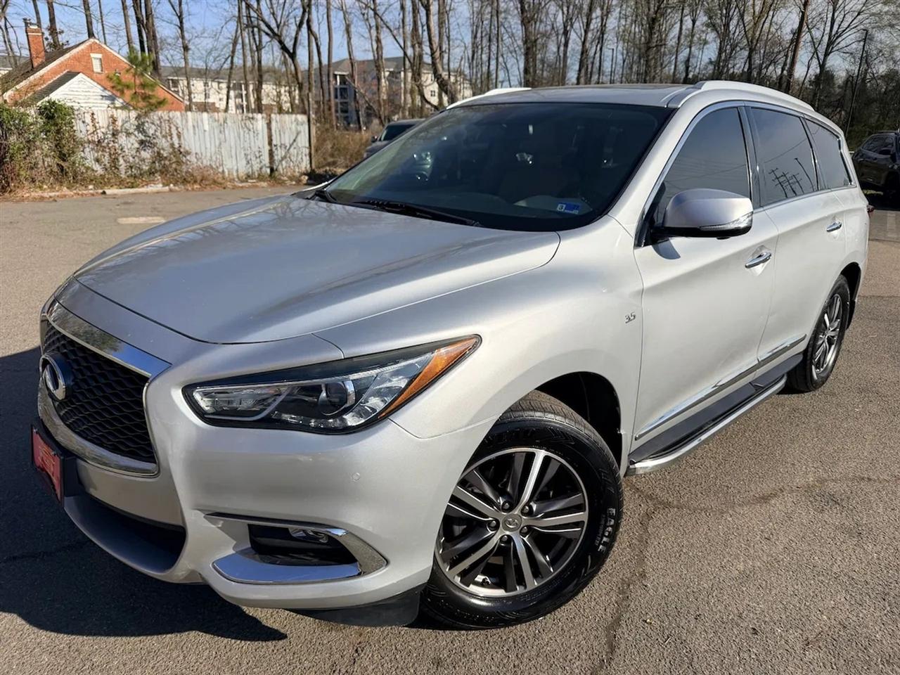 Infiniti QX60 Base AWD 2018