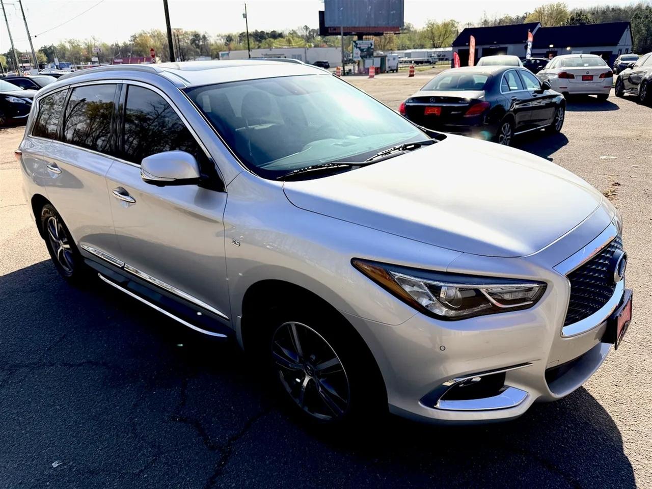 Infiniti QX60 Base AWD 2018