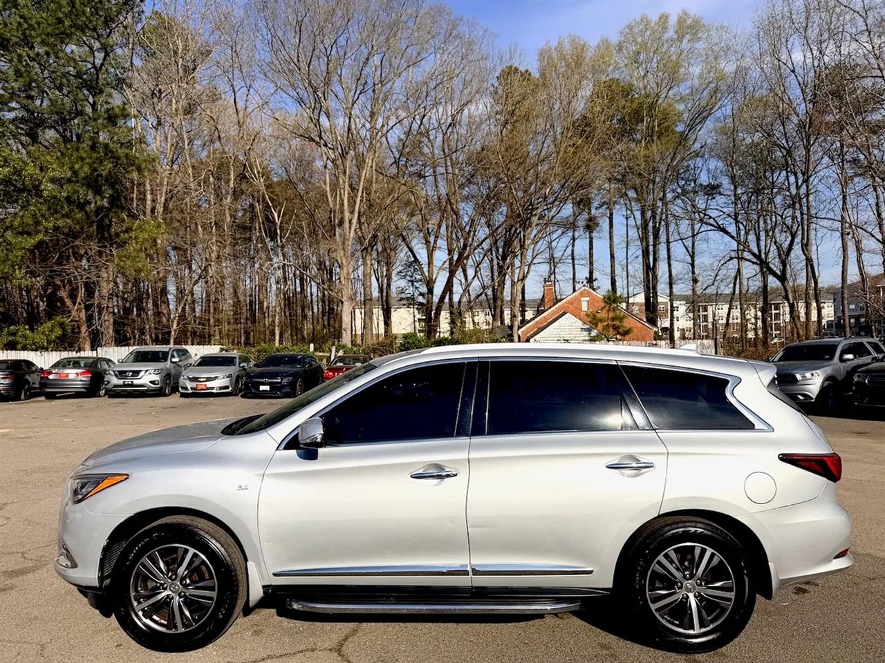 Infiniti QX60 Base AWD 2018