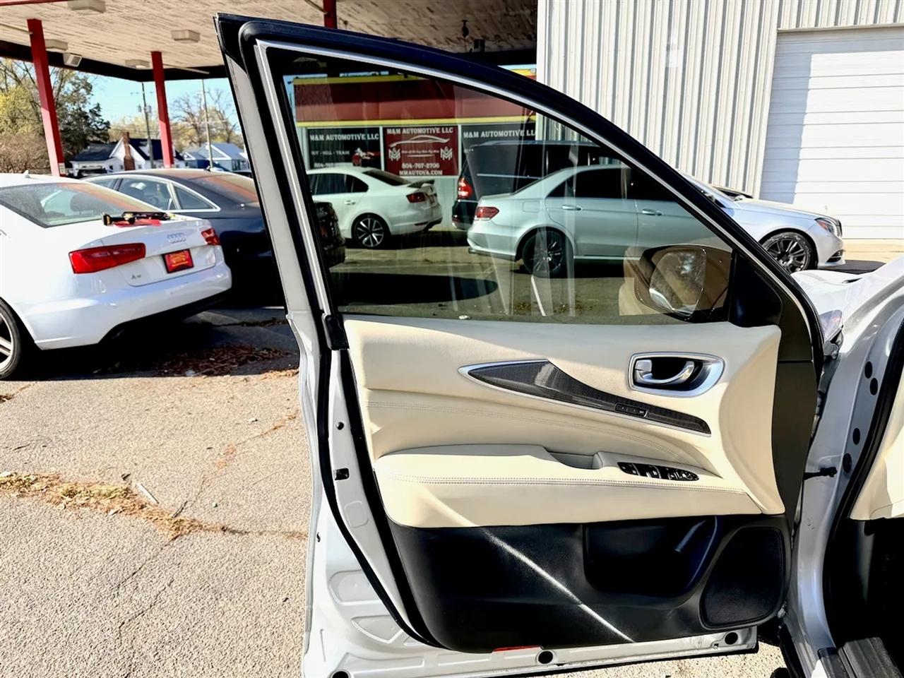 Infiniti QX60 Base AWD 2018