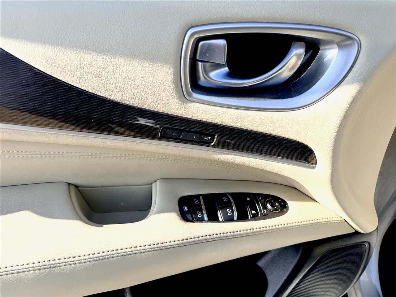 Infiniti QX60 Base AWD 2018