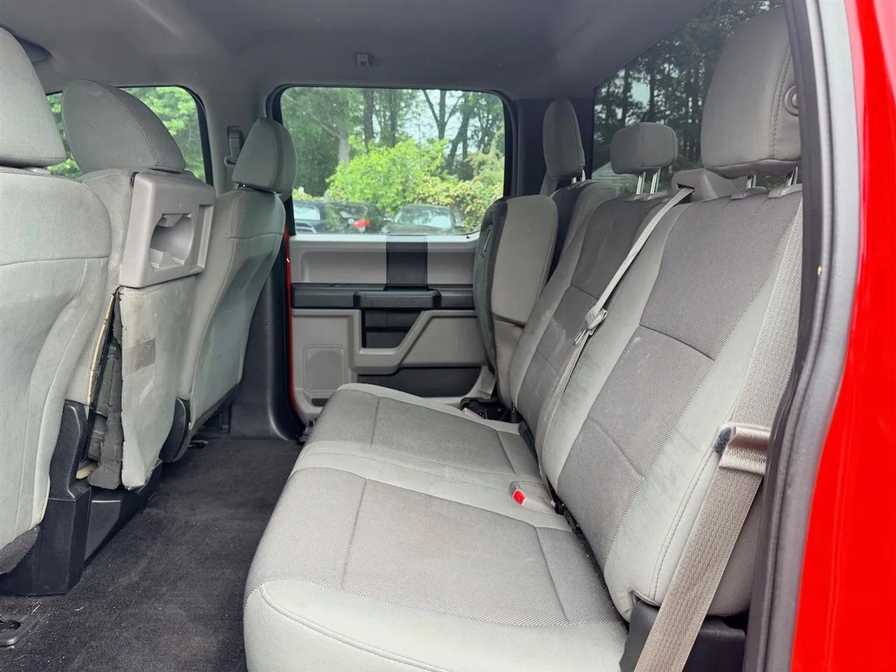Ford F-150 XL SuperCrew 5.5-ft. Bed 4WD 2015