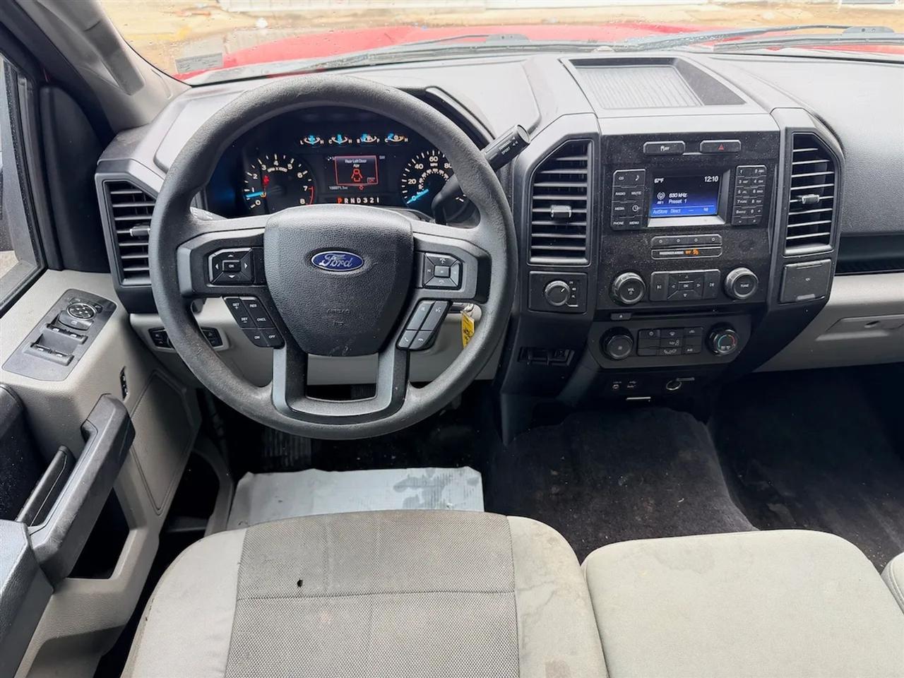Ford F-150 XL SuperCrew 5.5-ft. Bed 4WD 2015