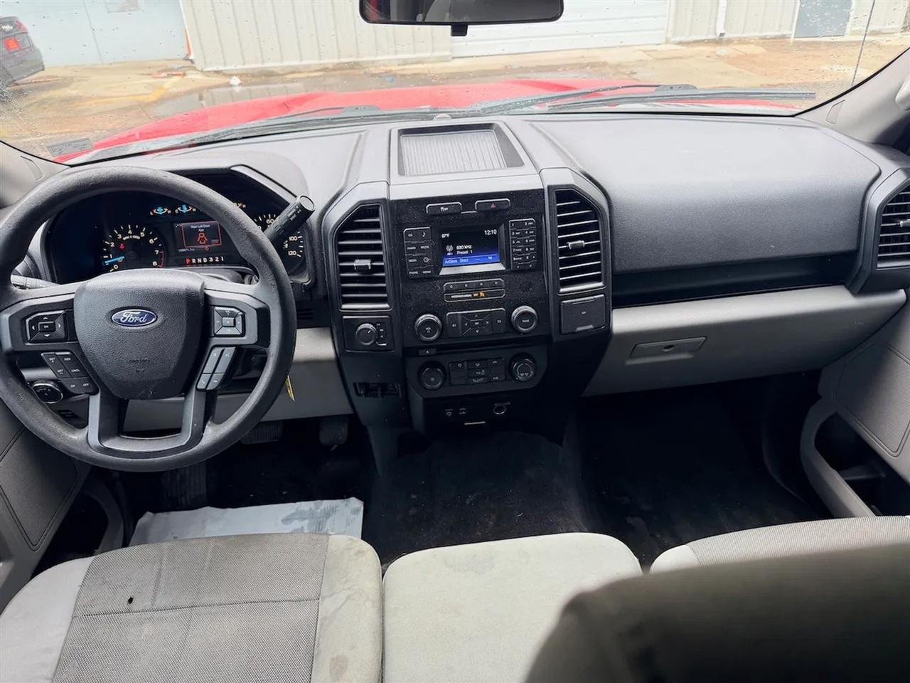Ford F-150 XL SuperCrew 5.5-ft. Bed 4WD 2015