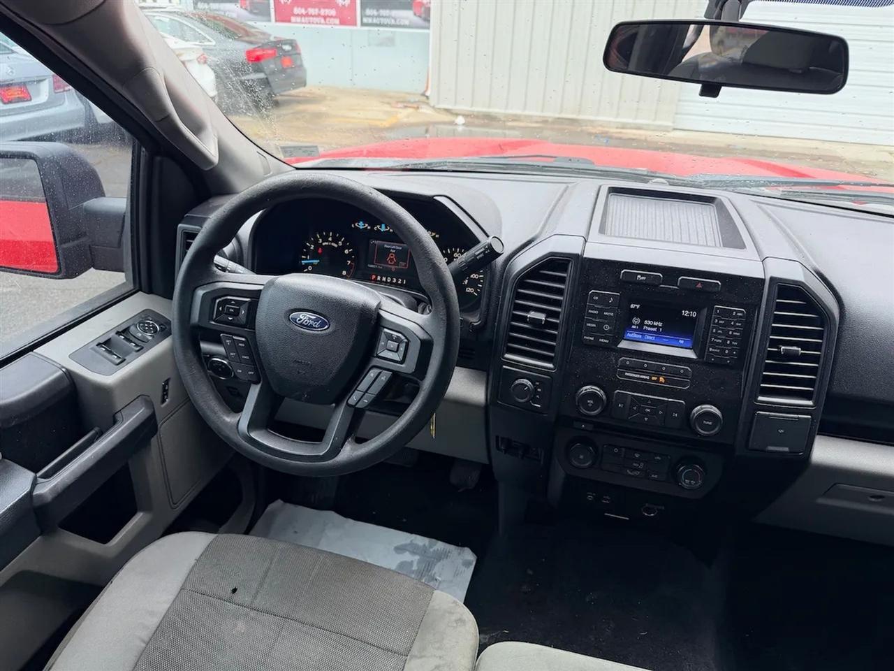 Ford F-150 XL SuperCrew 5.5-ft. Bed 4WD 2015