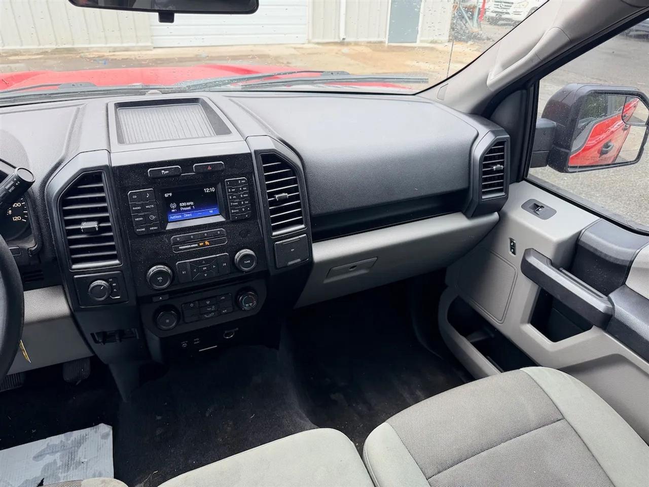 Ford F-150 XL SuperCrew 5.5-ft. Bed 4WD 2015