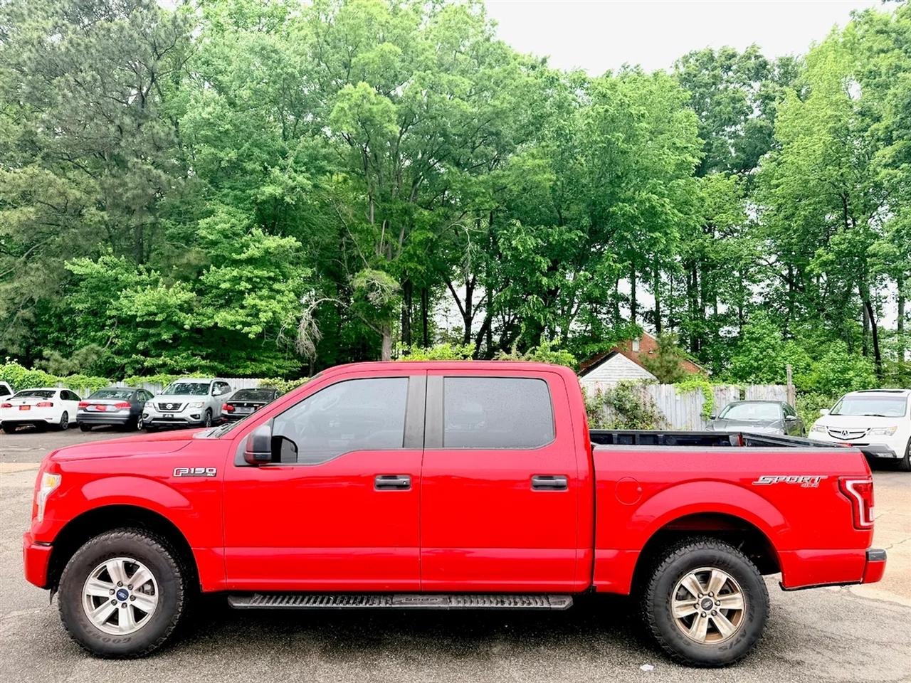 Ford F-150 XL SuperCrew 5.5-ft. Bed 4WD 2015