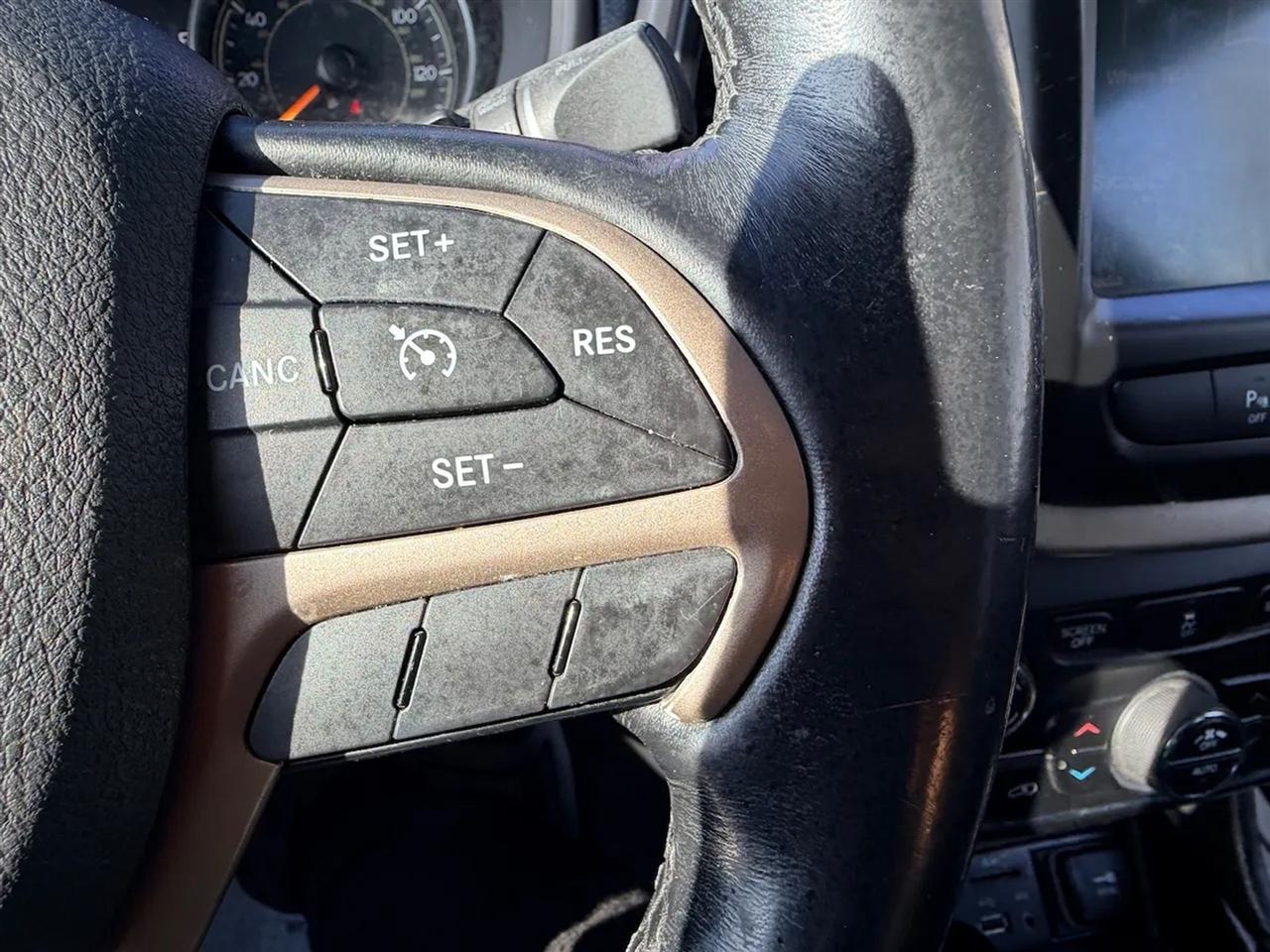 Jeep Cherokee Limited 4WD 2015