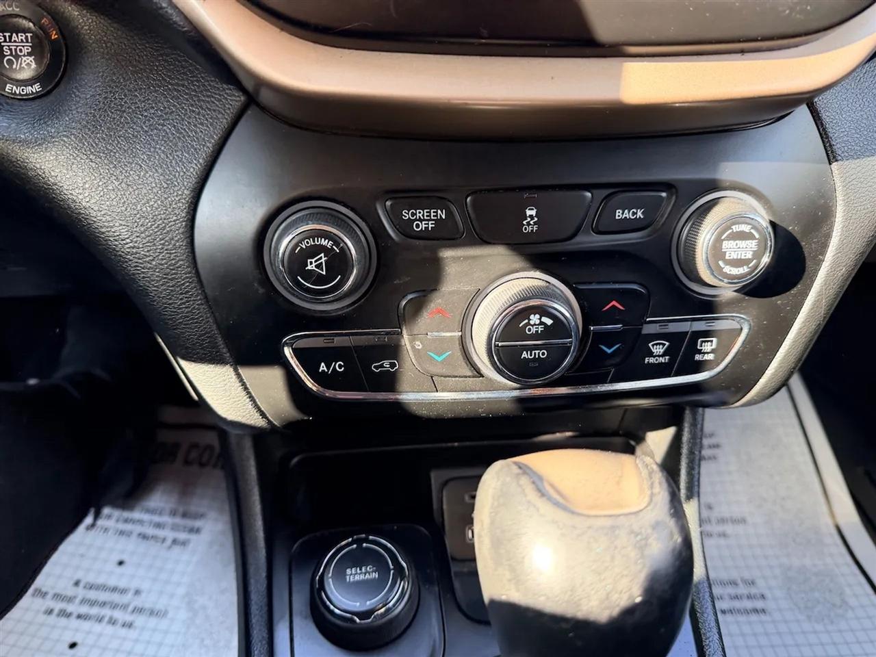 Jeep Cherokee Limited 4WD 2015