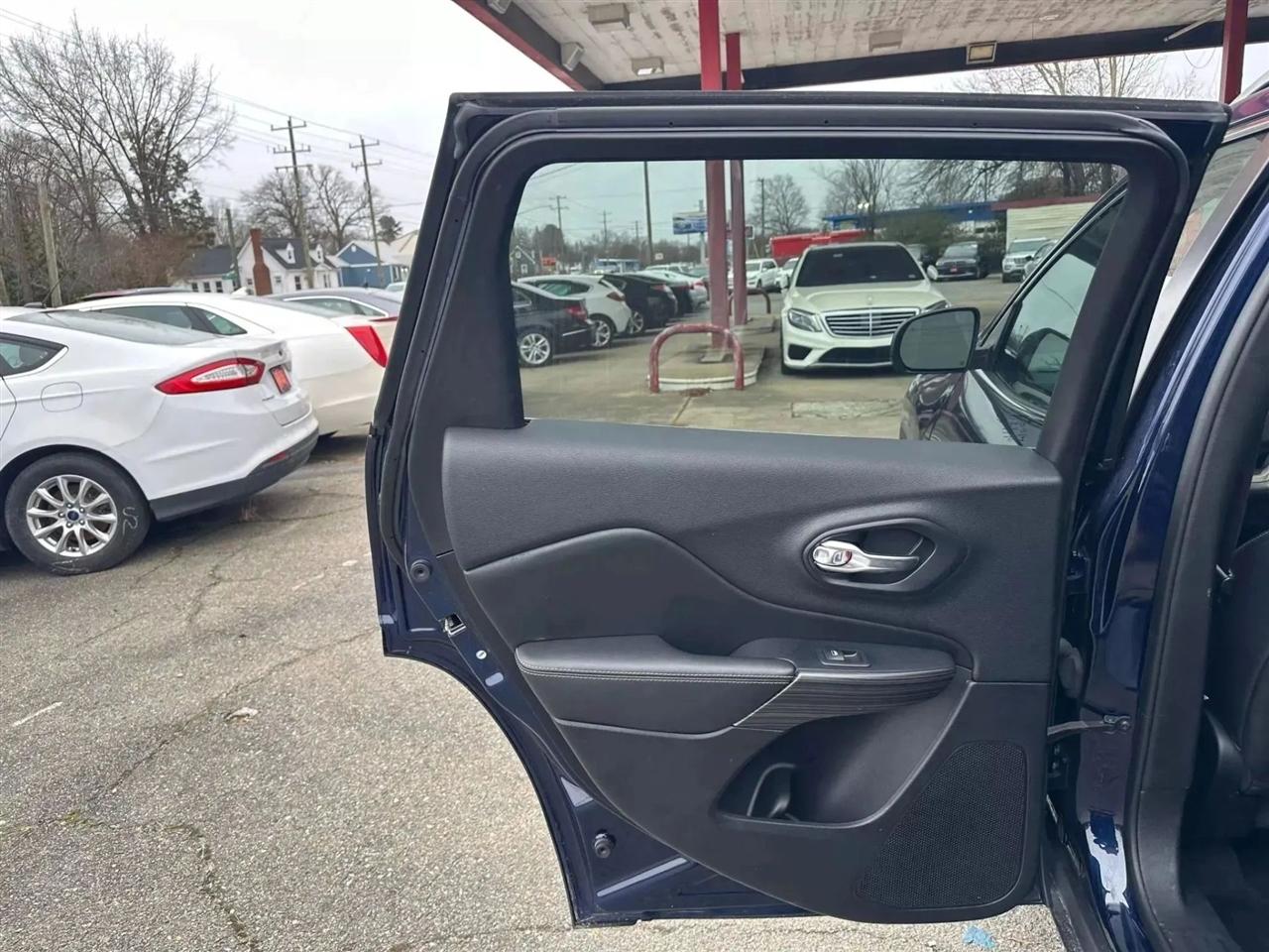 Jeep Cherokee Limited 4WD 2015