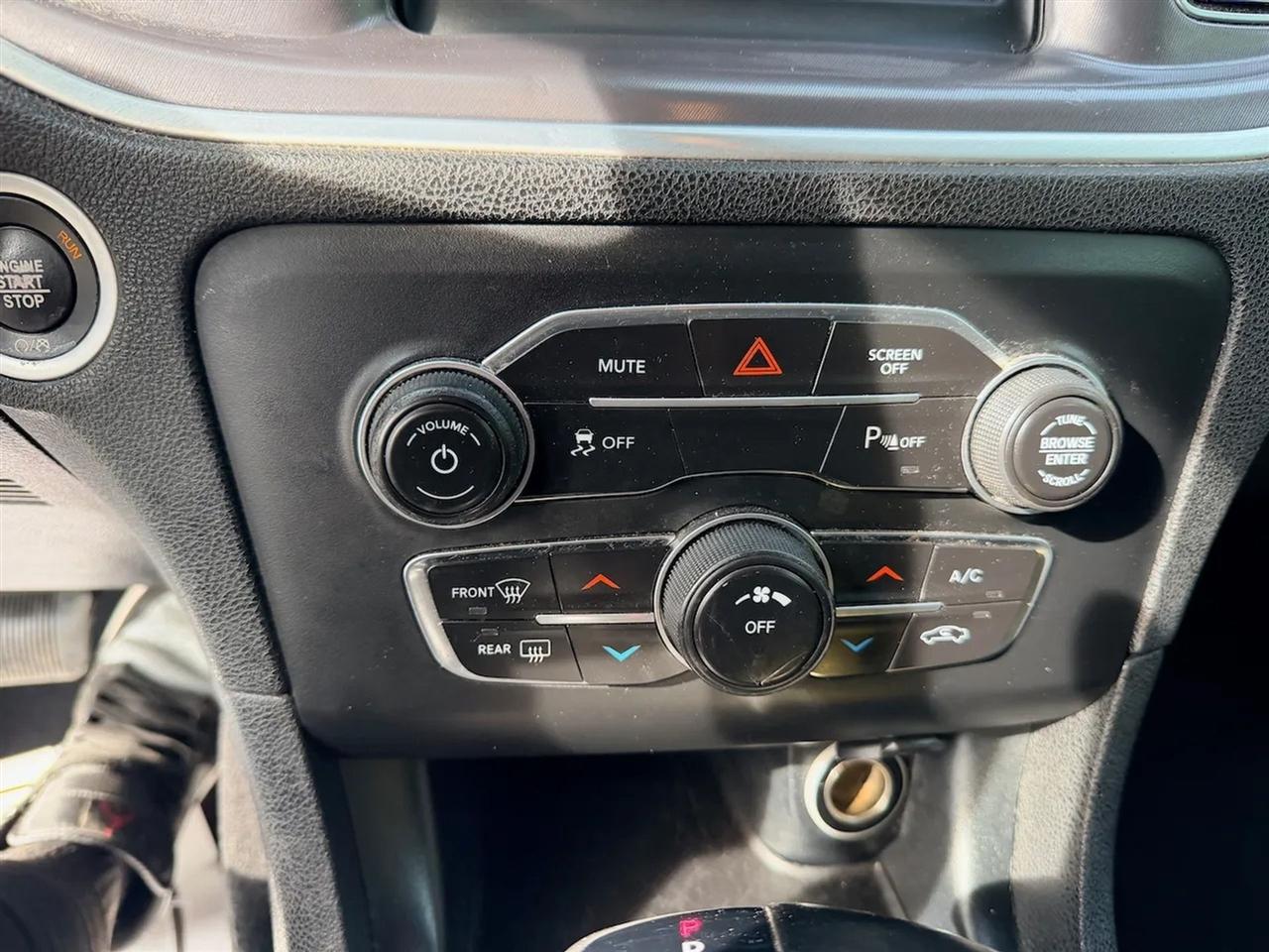 Dodge Charger SXT 2020