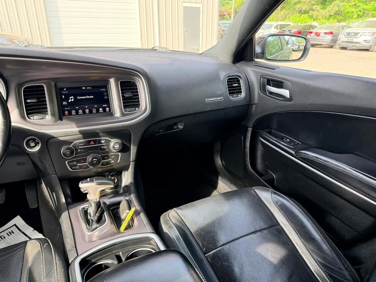 Dodge Charger SXT 2020