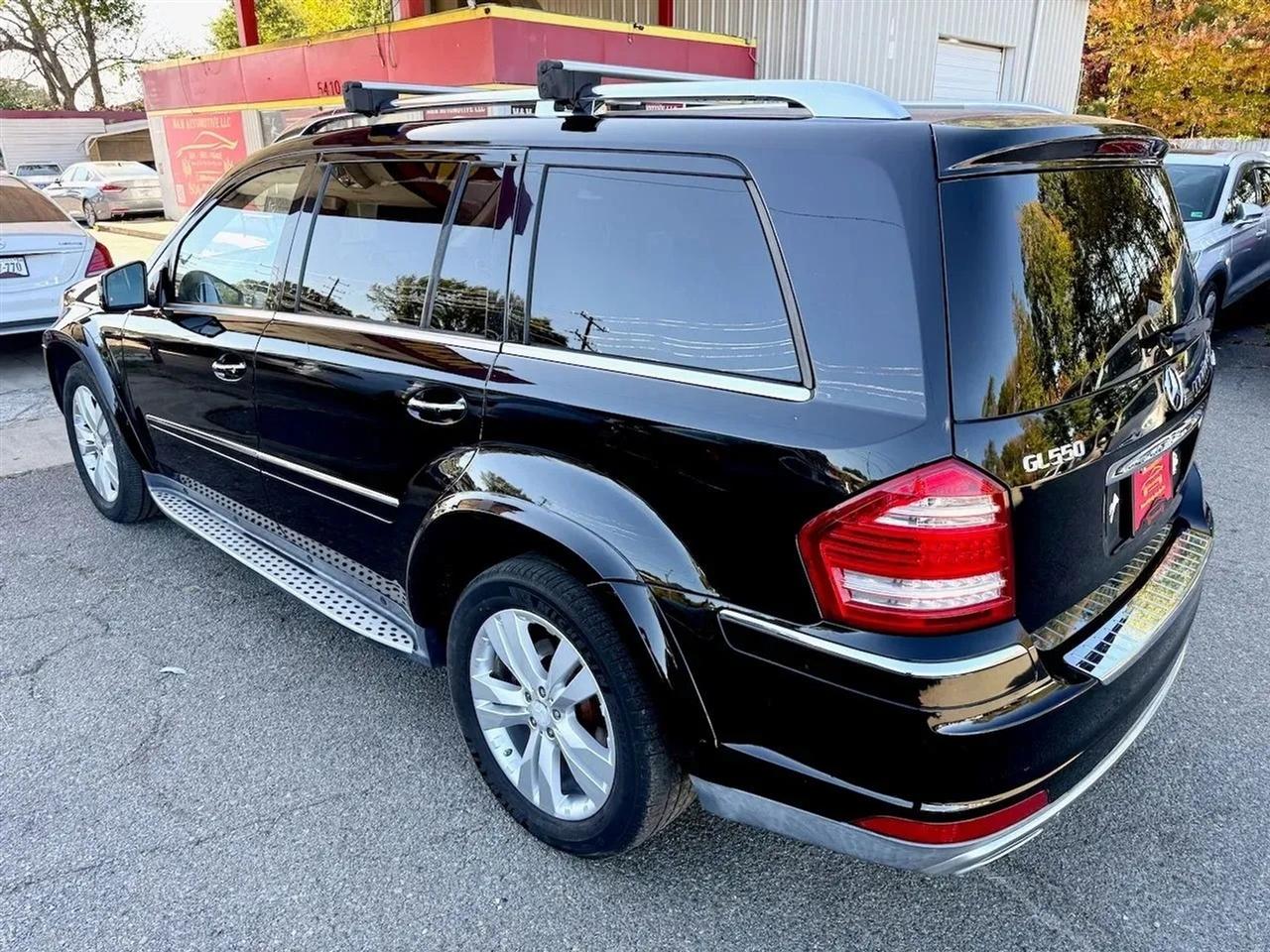 Mercedes-Benz GL-Class GL550 4MATIC 2012