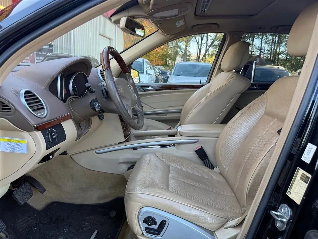 Mercedes-Benz GL-Class GL550 4MATIC 2012