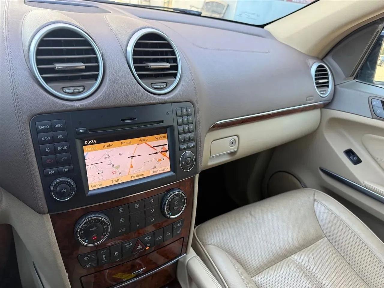 Mercedes-Benz GL-Class GL550 4MATIC 2012