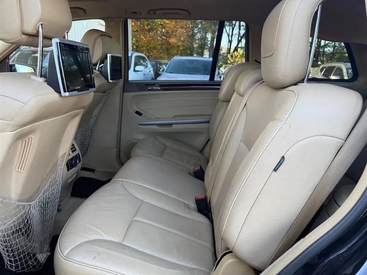 Mercedes-Benz GL-Class GL550 4MATIC 2012