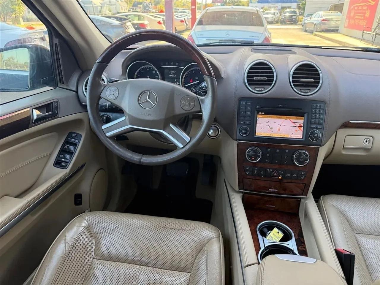 Mercedes-Benz GL-Class GL550 4MATIC 2012