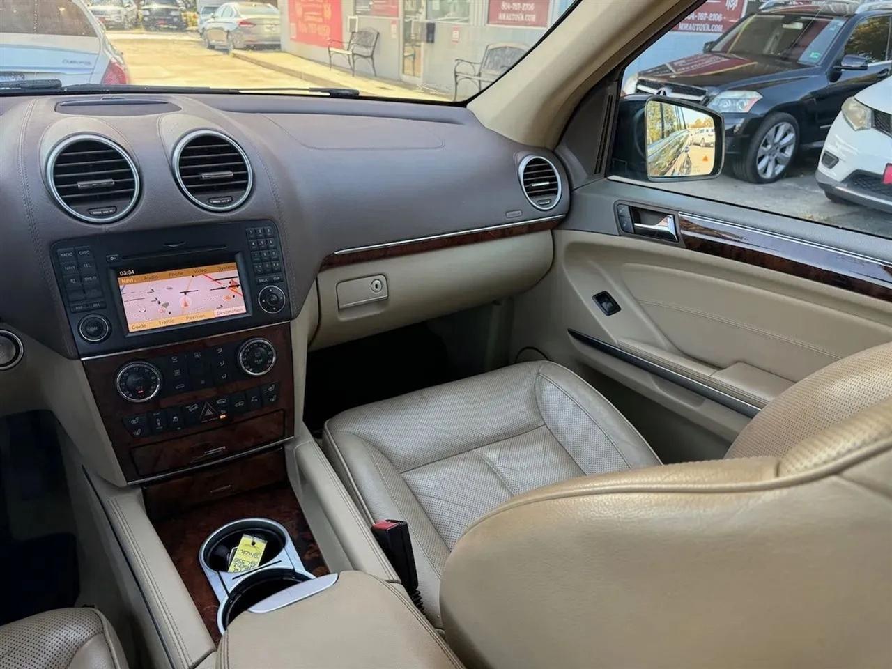 Mercedes-Benz GL-Class GL550 4MATIC 2012