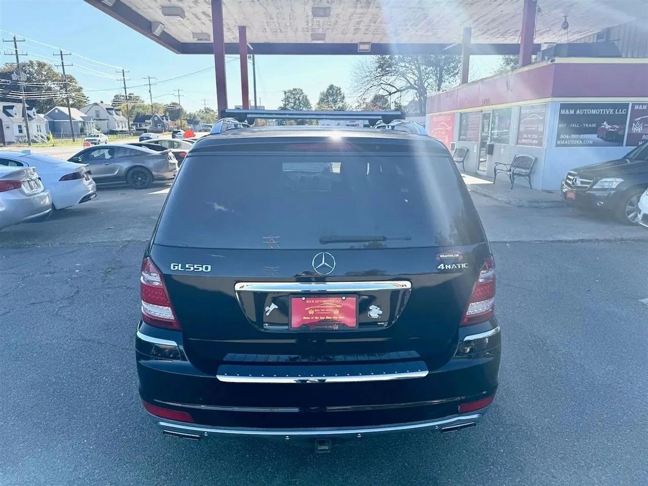 Mercedes-Benz GL-Class GL550 4MATIC 2012