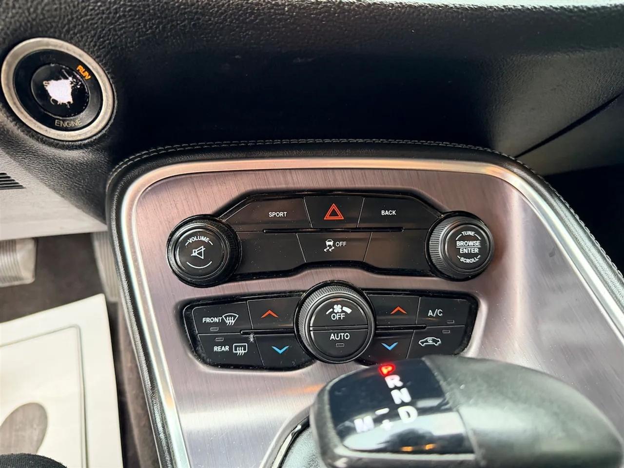 Dodge Challenger SXT 2016