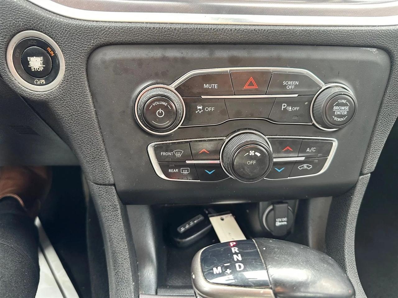 Dodge Charger SXT 2019