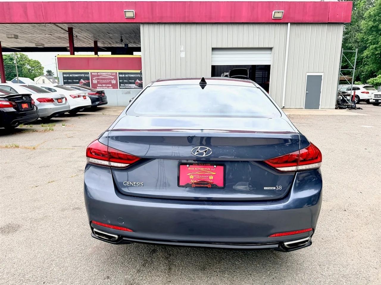 Hyundai Genesis 3.8L 2016