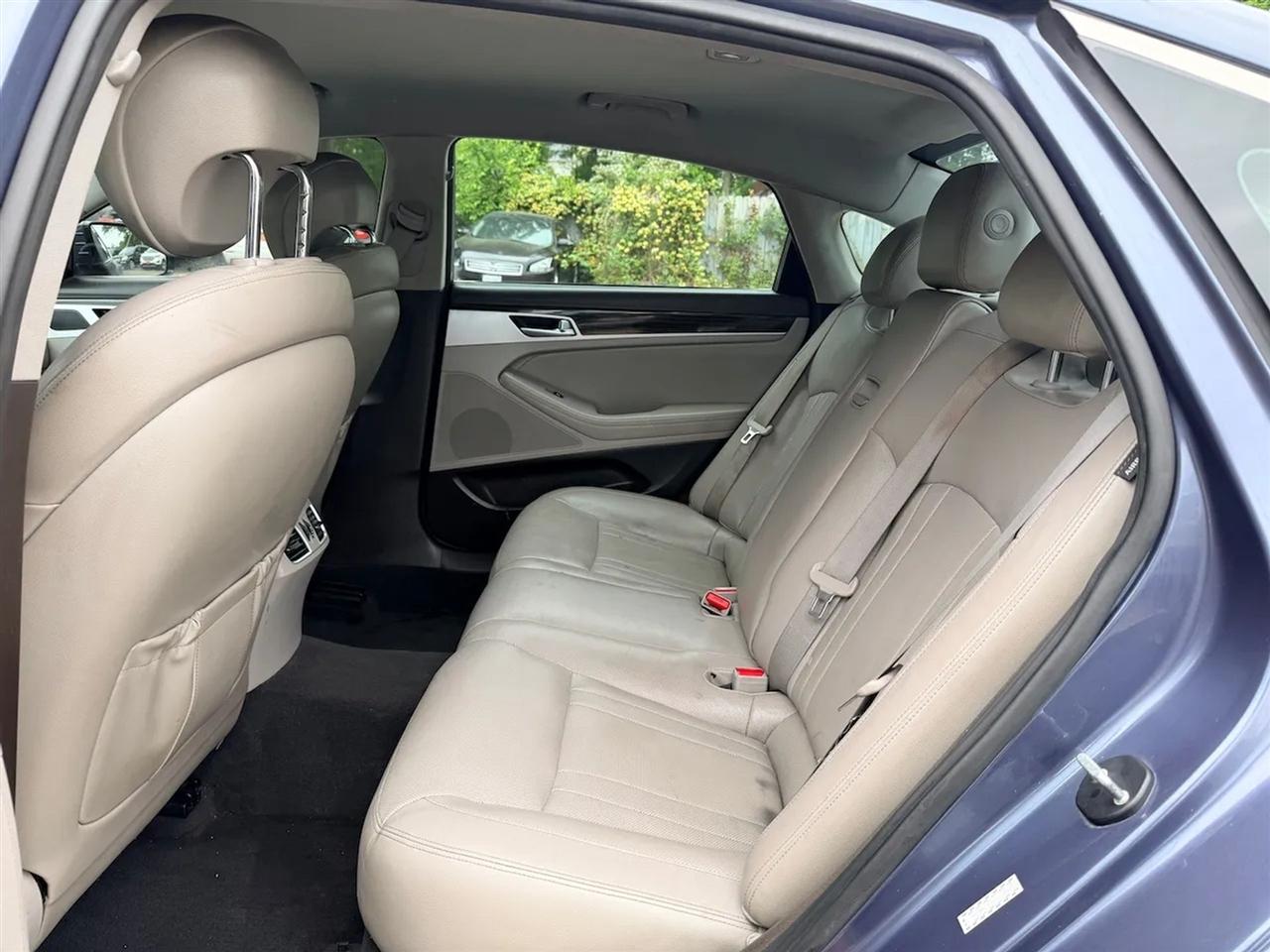 Hyundai Genesis 3.8L 2016