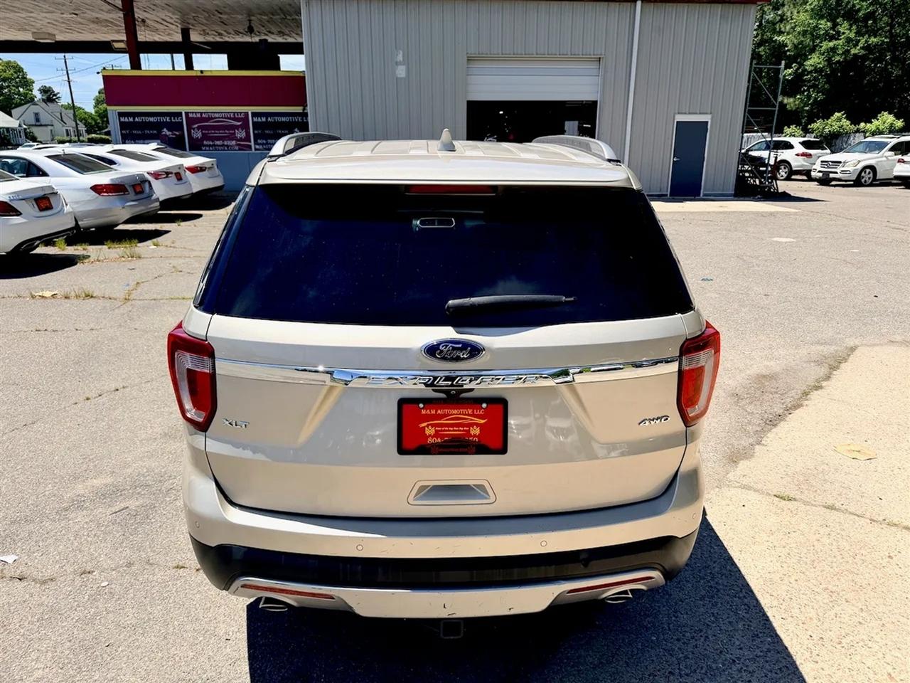 Ford Explorer XLT 4WD 2017