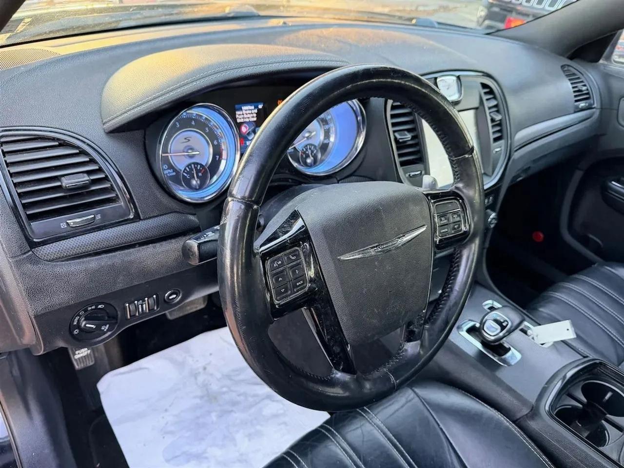 Chrysler 300 S V6 AWD 2013