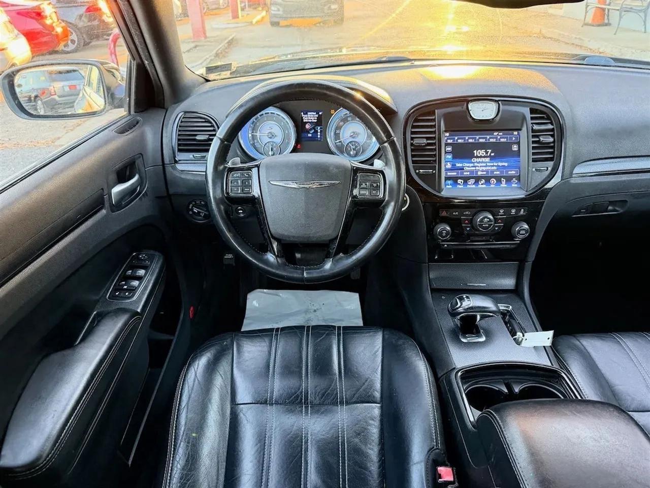 Chrysler 300 S V6 AWD 2013