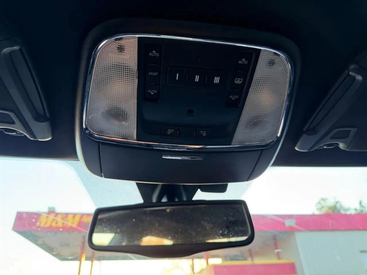 Chrysler 300 S V6 AWD 2013