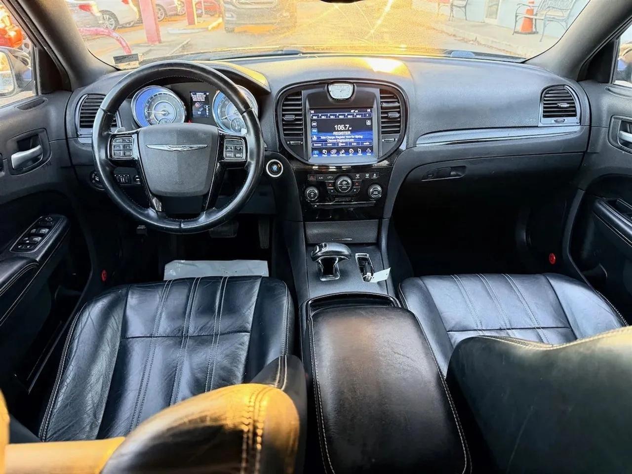Chrysler 300 S V6 AWD 2013