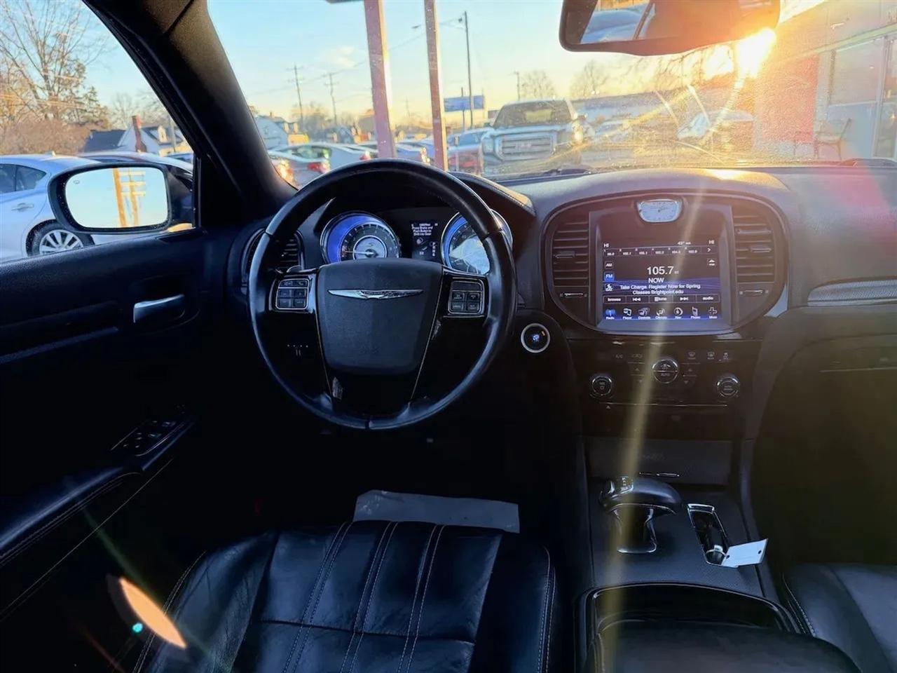 Chrysler 300 S V6 AWD 2013