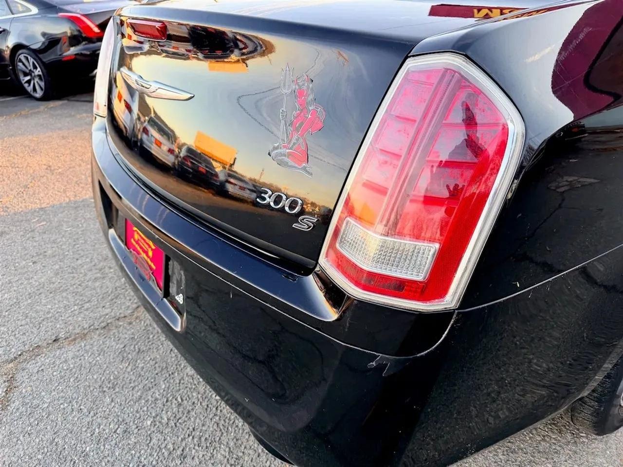 Chrysler 300 S V6 AWD 2013