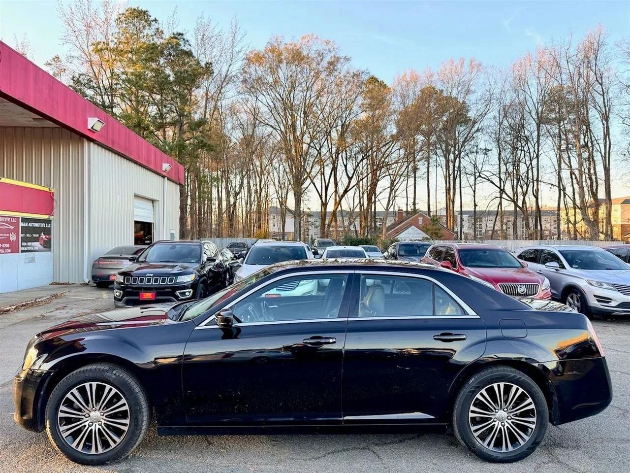 Chrysler 300 S V6 AWD 2013