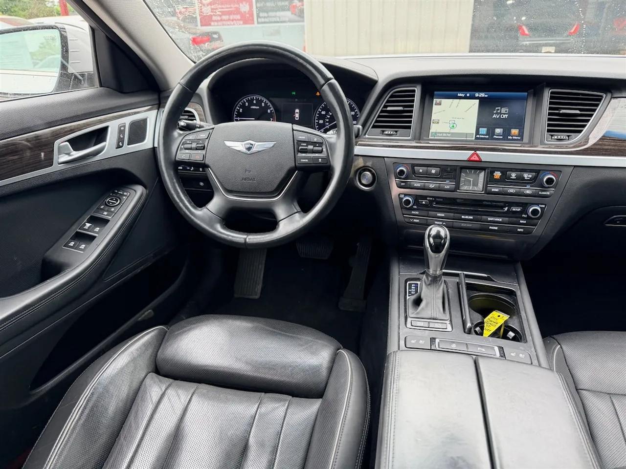 Hyundai Genesis 3.8L 2015