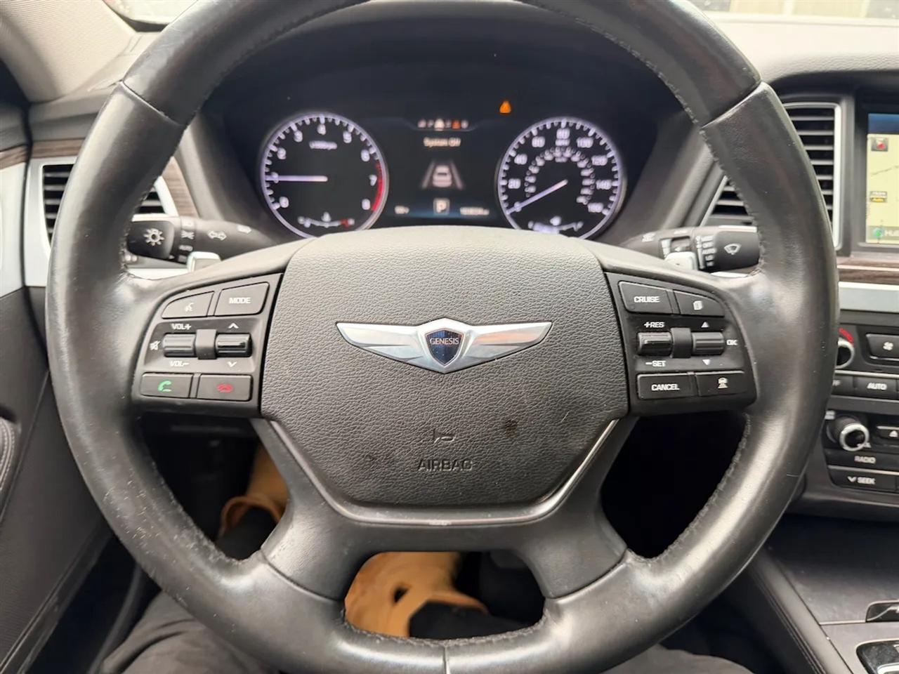 Hyundai Genesis 3.8L 2015