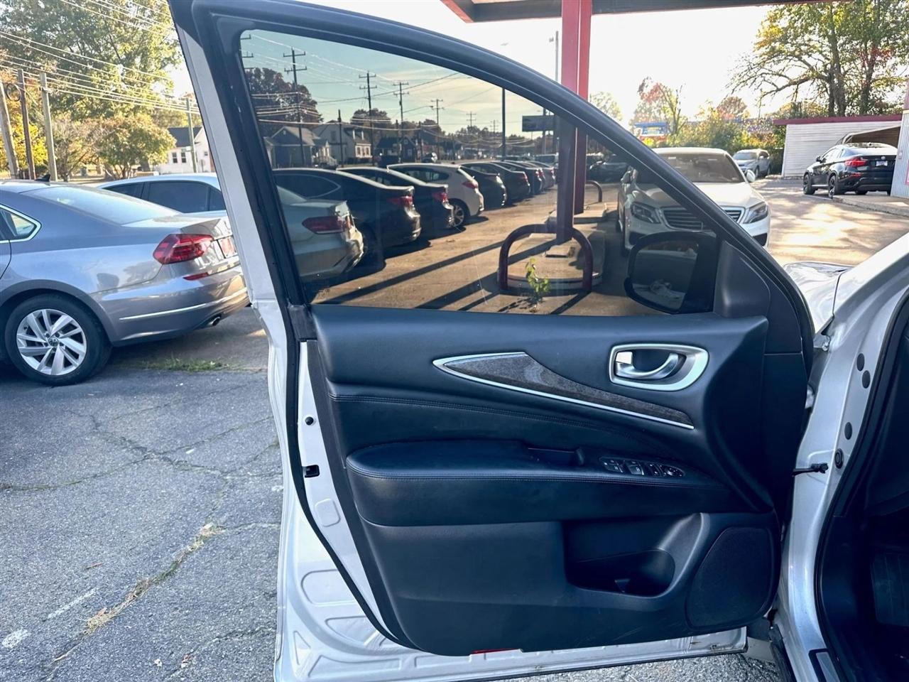 Infiniti JX AWD 2013