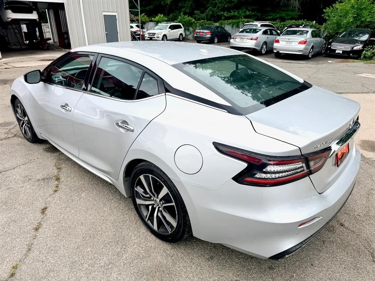 Nissan Maxima 3.5 SV 2020