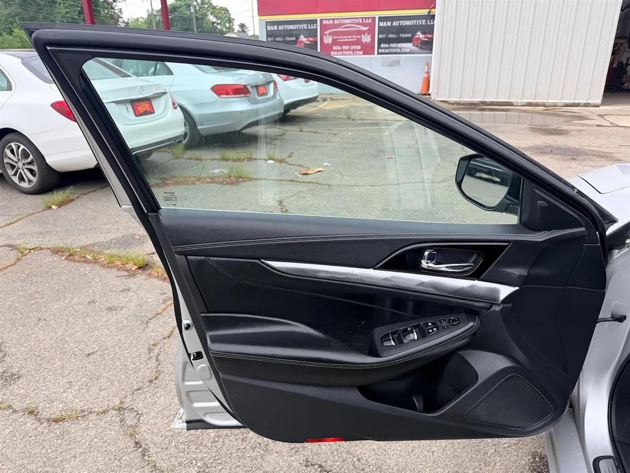 Nissan Maxima 3.5 SV 2020