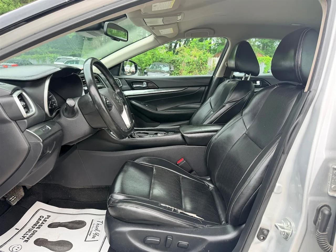 Nissan Maxima 3.5 SV 2020